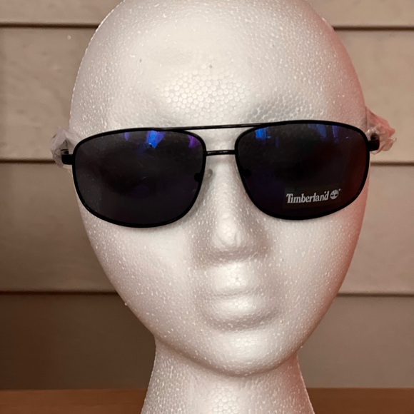 Timberland blue tint sunglasses , suggested price up to $80 - Picture 2 of 6